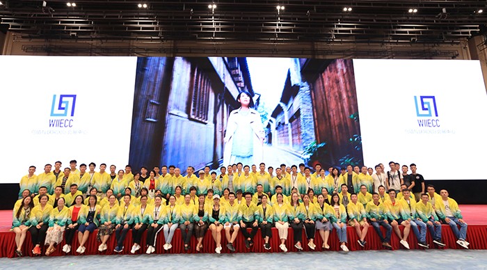 17345993765251212aWF.jpg QXD9R4zkSeWJehH1nnlZFg.jpg