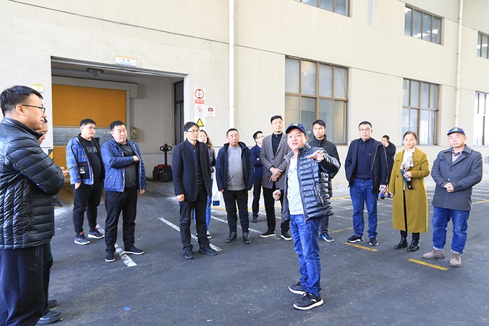 1734655447595039kqvX.jpg 4xpyl8H6S8m6hlPALD6FJw.jpg