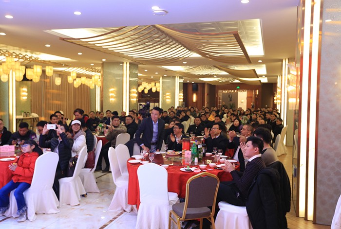 1734656037312717rvH8.jpg SPBwVesVSfGCIiXmKGRreA.jpg